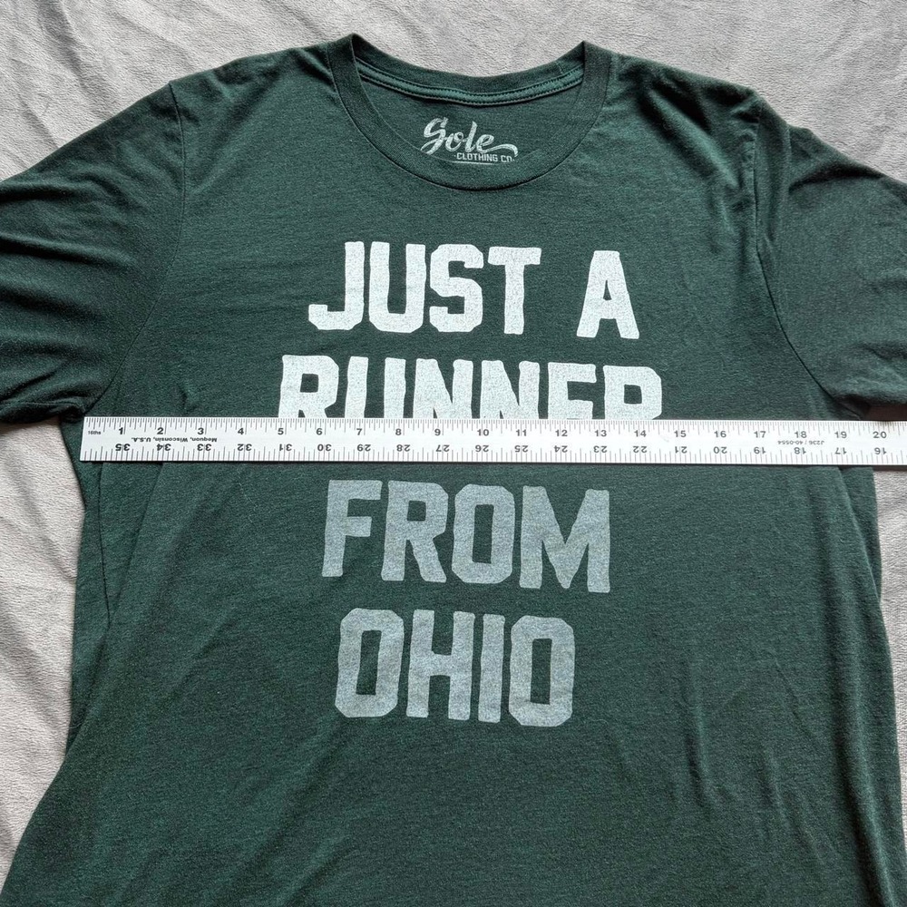 Sole Clothing Co. T-Shirt Mens L Green Just A Runner From Ohio Graphic Tee Crew - Picture 3 of 6